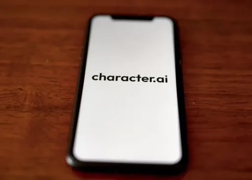 Character AI از داستان‌های تعاملی رونمایی کرد؛ جایگزین چت برای کاربران زیر سن قانونی
