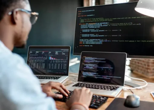 آشنایی با بهترین نرم‌افزارهای برنامه‌نویسی