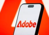 ادوبی به استفاده غیرمجاز از آثار نویسندگان در آموزش هوش مصنوعی متهم شد