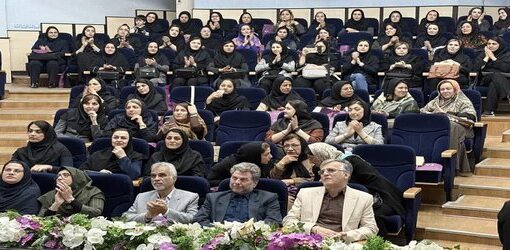 از ماما های نمونه دانشگاه تجلیل شد