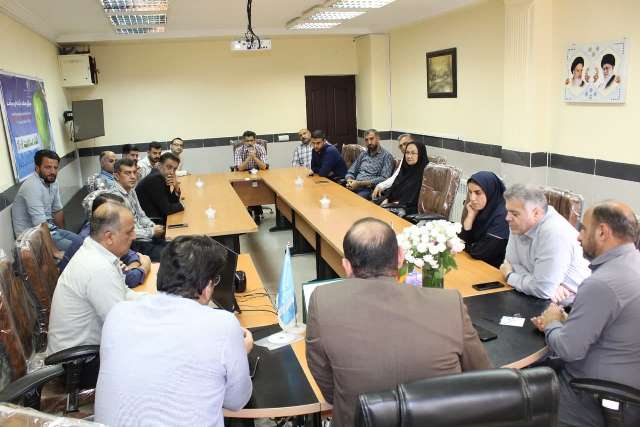 از پرسنل خدماتی ، روزمزد ، شرکتی و راننده های قراردادی و استیجاری مرکز بهداشت بندرگز تجلیل شد