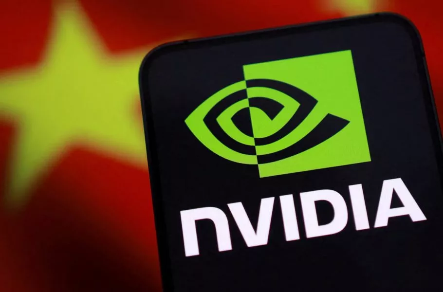 انویدیا ظاهراً تحویل تراشههای H200 به چین را از اواخر بهمنماه آغاز میکند انویدیا ظاهراً تحویل تراشههای H200 به چین را از اواخر بهمنماه آغاز میکند