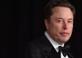 ایلان ماسک می‌گوید هوش مصنوعی مانند سونامی مشاغل دفتری را حذف خواهد کرد
