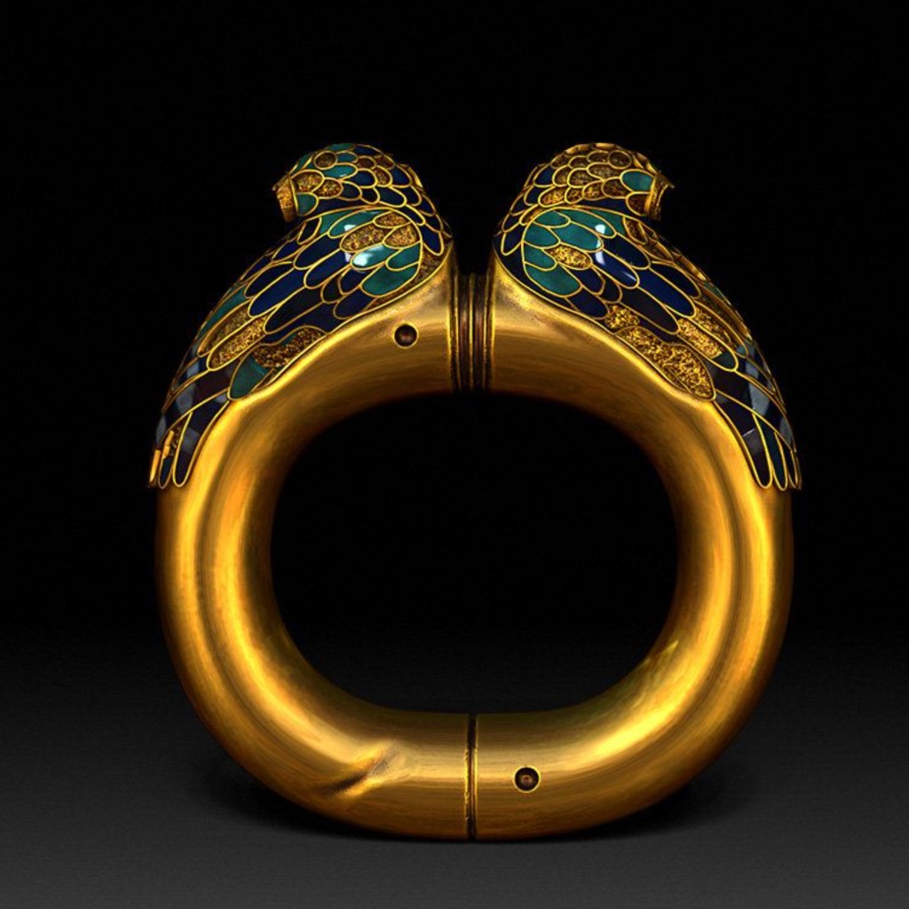 دستبند زرین هخامنشی با اردکهای نشسته دستبند زرین هخامنشی با اردکهای نشسته