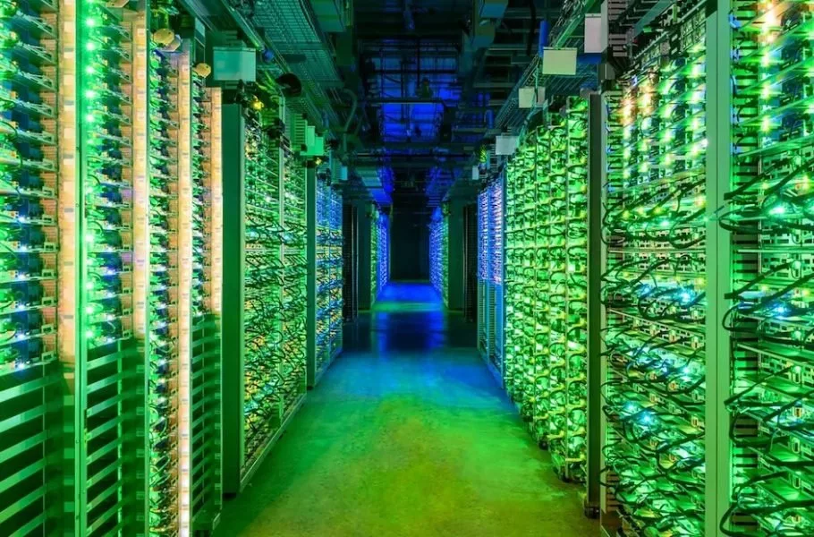 محققان: هوش مصنوعی در سال ۲۰۲۵ به اندازه شهر نیویوک آلودگی کربنی تولید کرده است محققان: هوش مصنوعی در سال ۲۰۲۵ به اندازه شهر نیویوک آلودگی کربنی تولید کرده است