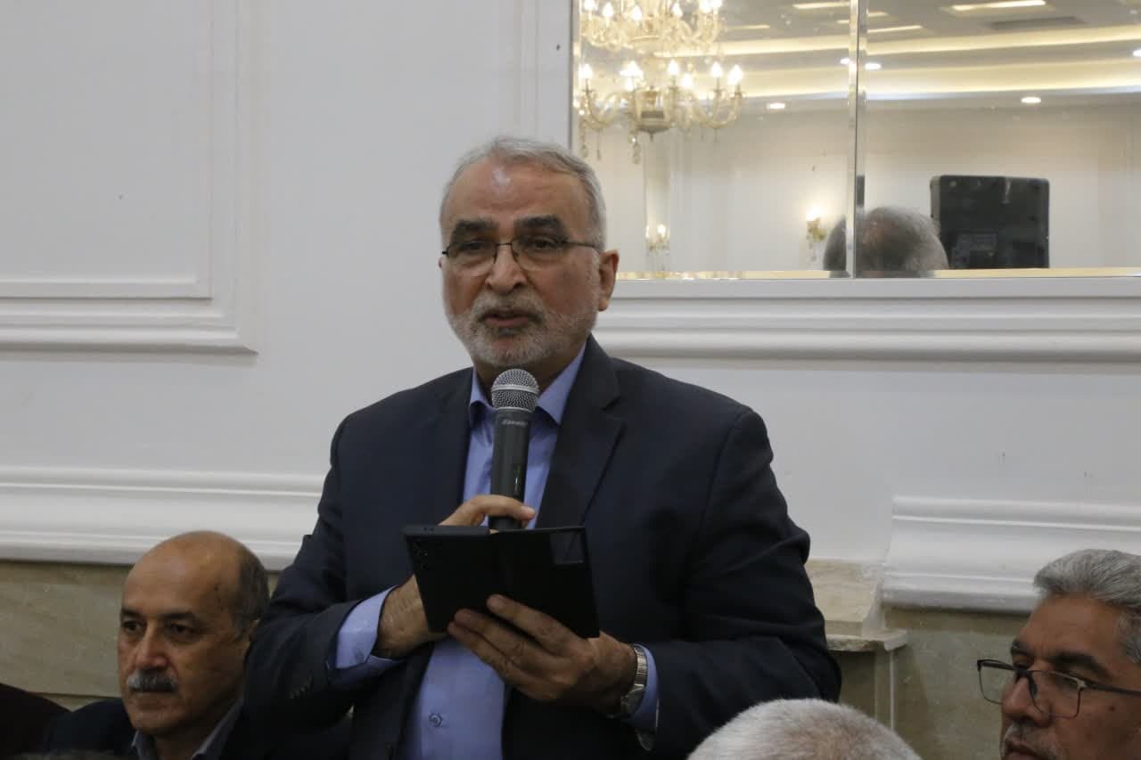 مراسم بزرگداشت روز استاد و تجلیل از مقام معلم در دانشگاه علوم پزشکی گلستان برگزار شد.‌