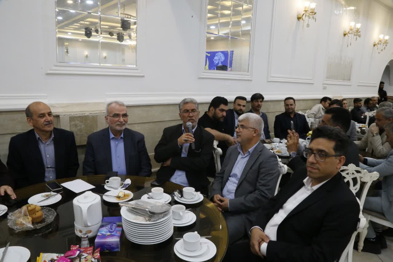 مراسم بزرگداشت روز استاد و تجلیل از مقام معلم در دانشگاه علوم پزشکی گلستان برگزار شد.‌