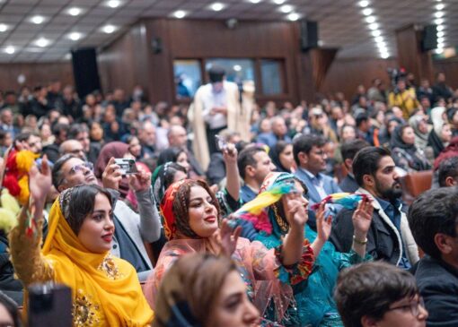 مفاخر لر در جشنواره بلوط؛ از ورزشکاران ملی تا هنرمندان / نغمه‌های لری در دل پایتخت پیچید