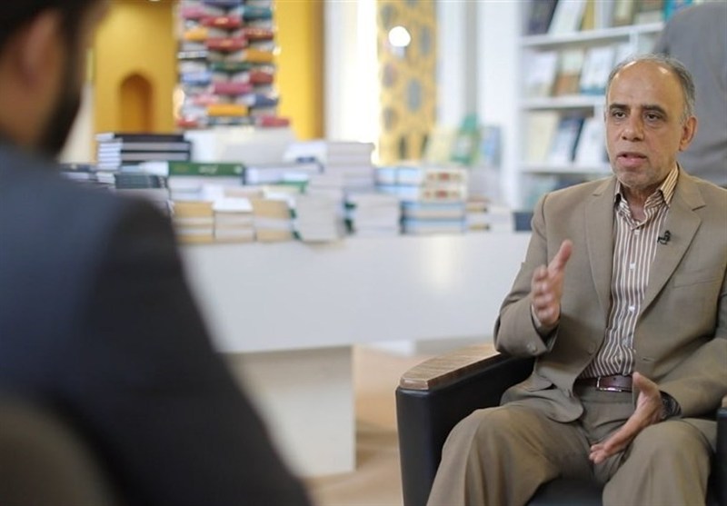 میرکیانی «قصه‌های قرآنی و انبیا» را می‌نویسد