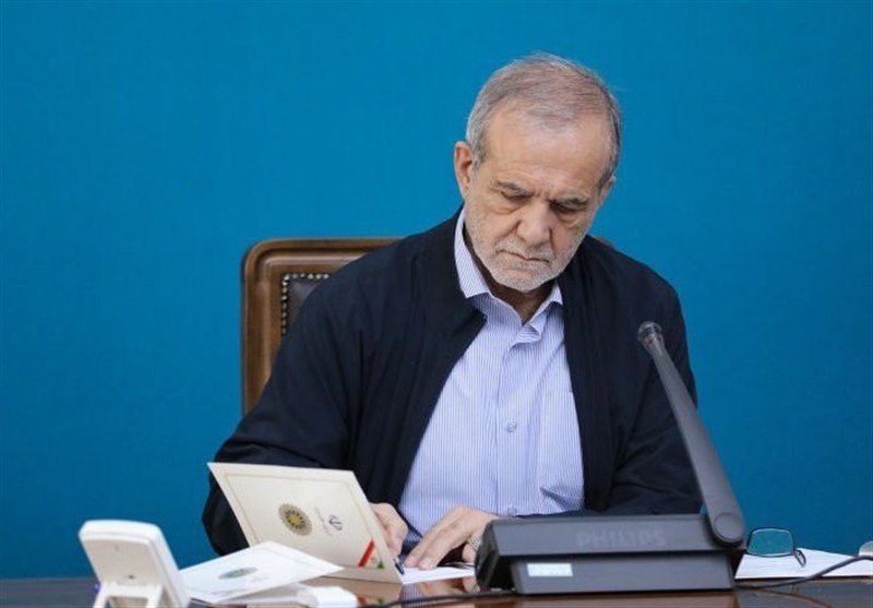 پزشکیان رئیس جدید بنیاد شهید را منصوب کرد