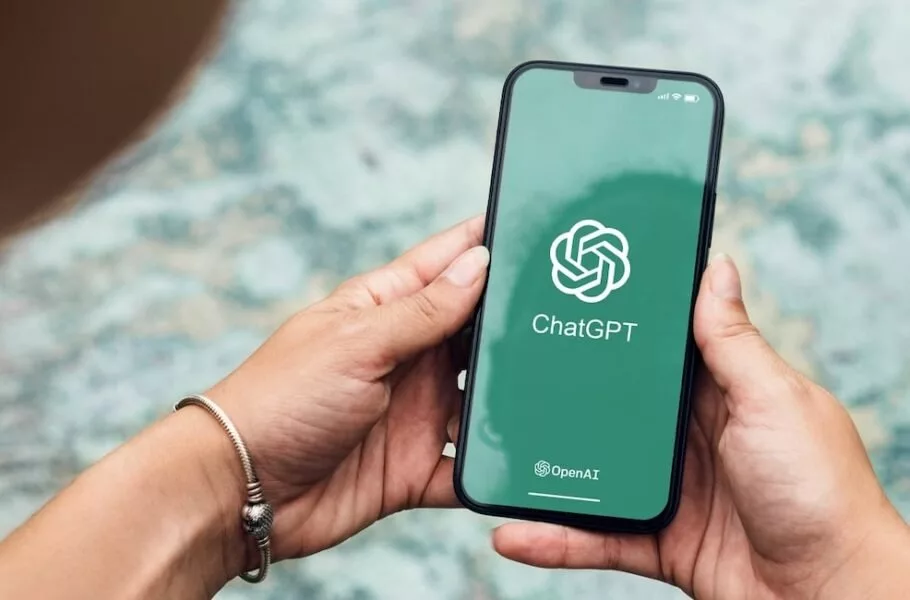 پژوهشگران: دانشجویان روان‌آزار و خودشیفته بیشتر از هوش مصنوعی سوءاستفاده می‌کنند