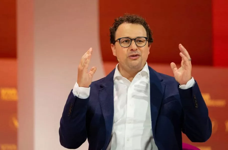 آنتروپیک می‌خواهد تا سال 2027 جعبه سیاه مدل‌های هوش مصنوعی را باز کند