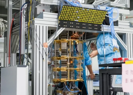 برای اولین بار در جهان: چین با کامپیوتر کوانتومی مدل هوش مصنوعی یک میلیارد پارامتری را تنظیم کرد