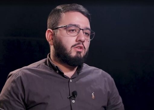 برخی سلبریتی‌ها سیاست را ابزار تداوم شهرت کرده‌اند