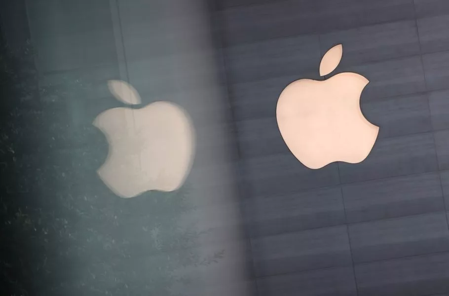 بلومبرگ: کارمندان اپل میگویند این شرکت در توسعه هوش مصنوعی دو سال از رقبا عقبتر است بلومبرگ: کارمندان اپل میگویند این شرکت در توسعه هوش مصنوعی دو سال از رقبا عقبتر است