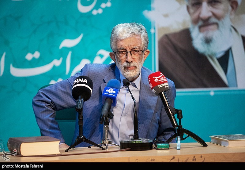 تاریخنگاری بدون اسناد، خیالپردازی است تاریخنگاری بدون اسناد، خیالپردازی است