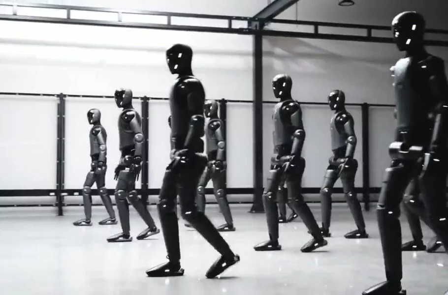 ربات‌های انسان‌نما با هوش مصنوعی گام‌های طبیعی‌تر برمی‌دارند