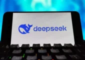 هوش مصنوعی چینی DeepSeek بازار سهام آمریکا را متزلزل کرد: سقوط یک تریلیون دلاری