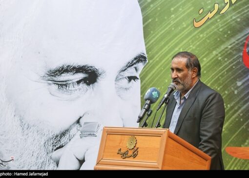 واکنش علیرضا قزوه به جسارت رئیس‌جمهور آمریکا به شهید سلیمانی