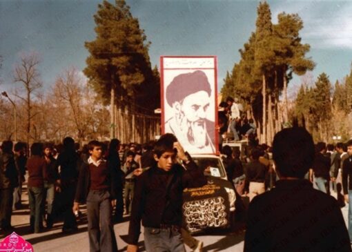 آزادی و استقلال ملی کشور در گروی آموزه‌های قرآن است