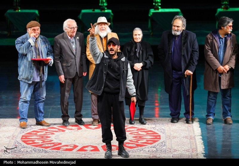 برگزیدگان چهل و چهارمین جشنواره تئاتر فجر / مراسم اختتامیه برگزیدگان چهل و چهارمین جشنواره تئاتر فجر / مراسم اختتامیه