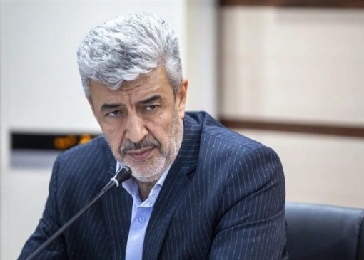 دریافت گواهینامه صلاحیت حرفه‌ای برای همه معلمان اجباری شد