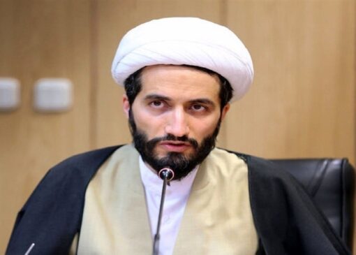 رونمایی از نشان افتخار نویسندگان رشد در جشنواره کتاب رشد