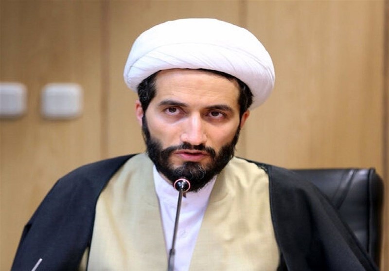 رونمایی از نشان افتخار نویسندگان رشد در جشنواره کتاب رشد رونمایی از نشان افتخار نویسندگان رشد در جشنواره کتاب رشد