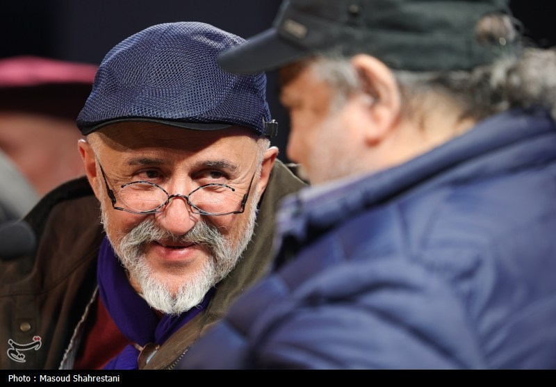 فیلم‌های روز هفتم/تعقیب و گریز در حاشیه و مهر مادرانه به مردم در جنگ