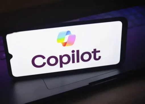 هوش مصنوعی کوپایلت ایمیل مشتریان را بدون اجازه خلاصه می‌کند؛ مایکروسافت باگ را تایید کرد