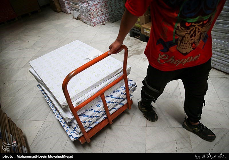 چرا کاغذ از تب و تاب نمی‌افتد؟