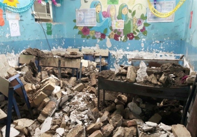 تبریک نوروزی آقای کارگردان با یادی از بچههای میناب کارگردانان سینما و تلویزیون ایران , تلویزیون , سینما , سریال پایتخت , مدرسه شجره طیبه میناب ,