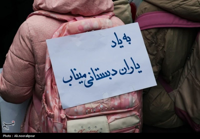 خون دانشآموزان میناب بی پاسخ نخواهد ماند خون دانشآموزان میناب بی پاسخ نخواهد ماند