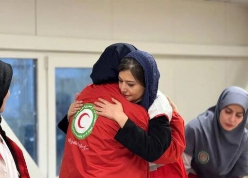 ماجرای لباس هلال‌احمر پردیس احمدیه و تحویل سال با یک بغضِ وطن‌پرستانه