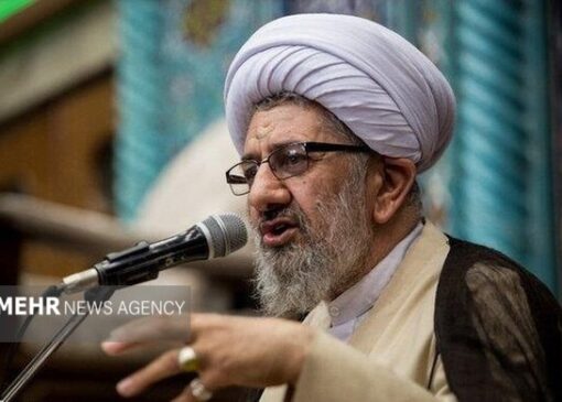 آیت الله سیفی آملی: در ایران تندرو و میانه‌رو نداریم/ همه ایرانی هستیم