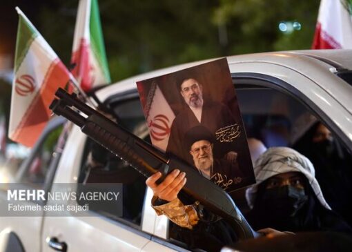 اجتماع مردم ولایتمدار مهدیشهر در شب‌های اقتدار