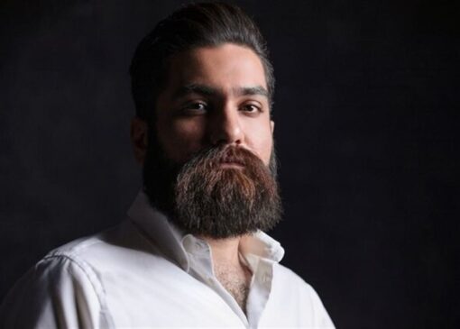 اجرای علی زندوکیلی روی خطوط راه‌آهن