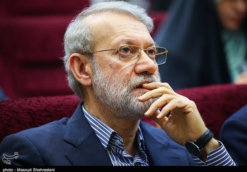 از کتابخانه‌های فلسفه تا متن قانون اساسی