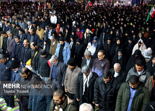 اقامه نماز استغاثه در شهر زنجان