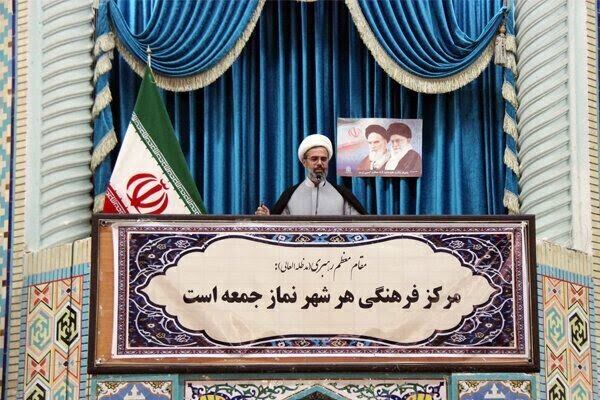 امام جمعه بجنورد: ملت ایران در جنگ تحمیلی و دیپلماسی پیروز میدان بود امام جمعه بجنورد: ملت ایران در جنگ تحمیلی و دیپلماسی پیروز میدان بود