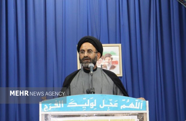 امام جمعه موقت دیّر: مسئولان توجه ویژه‌ای به معیشت مردم داشته باشند