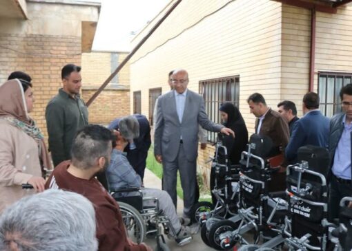 اهدای ویلچر برقی و جهیزیه به مددجویان ثلاث‌باباجانی