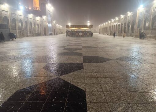 بارش تگرگ در حرم امام رضا(ع)
