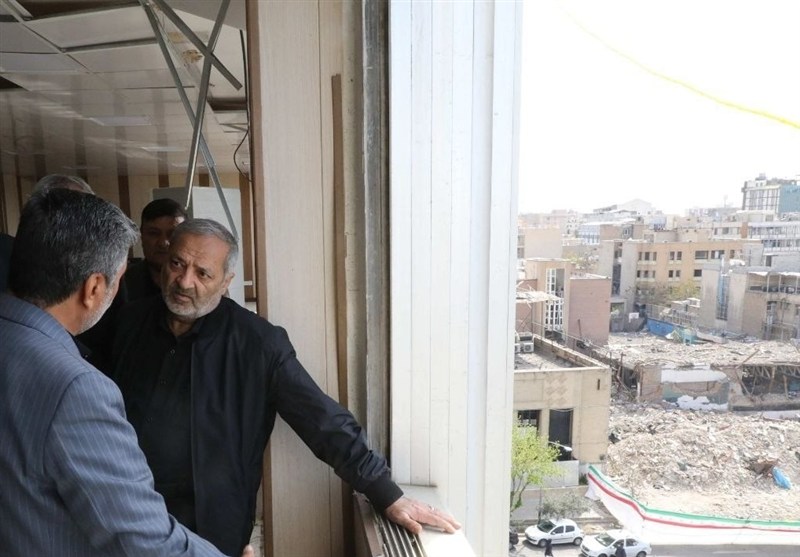 بازدید وزیر آموزشوپرورش از ساختمان آسیبدیده شهید باهنر بازدید وزیر آموزشوپرورش از ساختمان آسیبدیده شهید باهنر