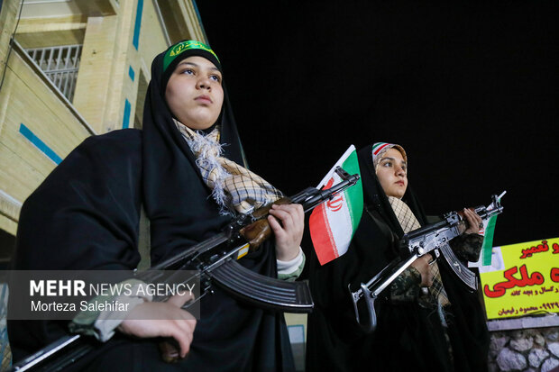 برگزاری رزمایش دختران جانفدای ایران در آران و بیدگل برگزاری رزمایش دختران جانفدای ایران در آران و بیدگل