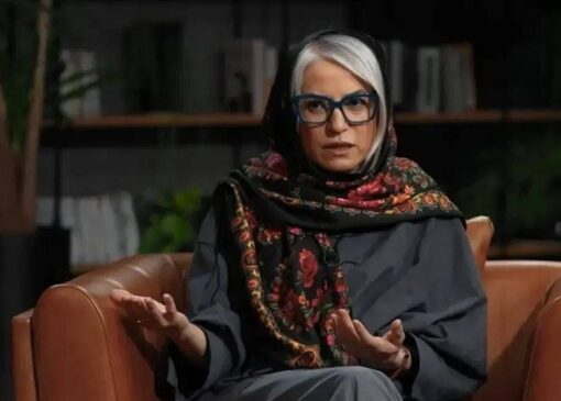 بیانیه های آقای "جان فدای ایران" همچون شاهنامه و کتیبه داریوش بود