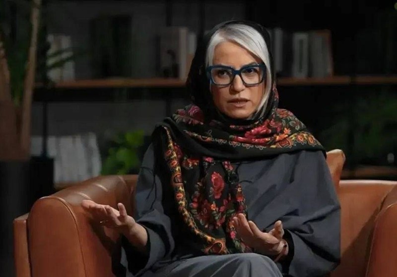 بیانیه های آقای "جان فدای ایران" همچون شاهنامه و کتیبه داریوش بود