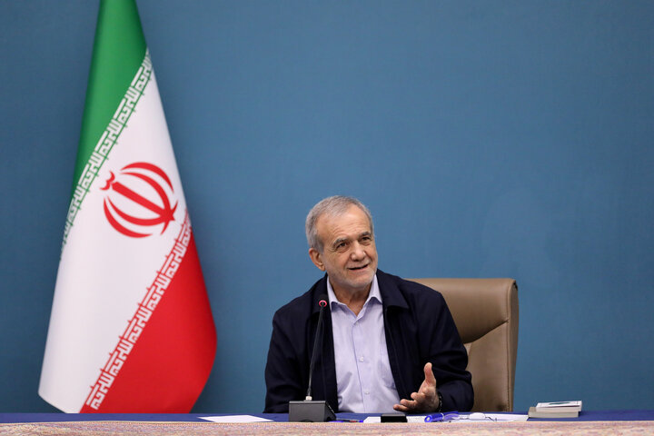 تأکید پزشکیان بر حفظ ثبات پولی و تأمین نیازهای حیاتی در شرایط جنگی