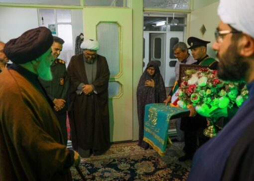 تولیت مسجد جمکران: ایستادگی مردم ایران نمونه‌ای کم‌نظیر در تاریخ است