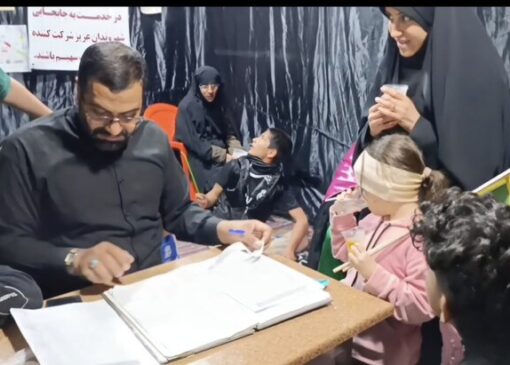 خدمت رسانی موکب ها به تجمع کنندگان در یاسوج